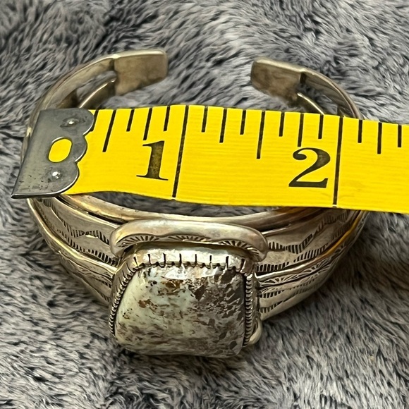 Wilson Padilla Wild Horse Turquoise Sterling Cuff - Picture 6 of 8